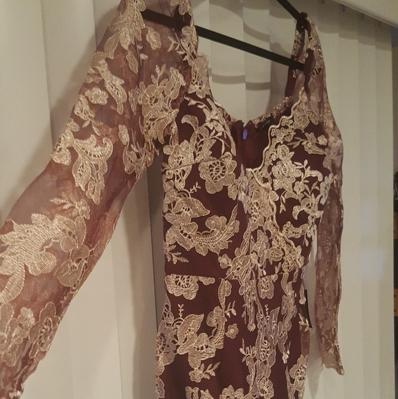 Soiblu Sheer Floral Embroidered Mini Dress (M/L) - Picture 2 of 6